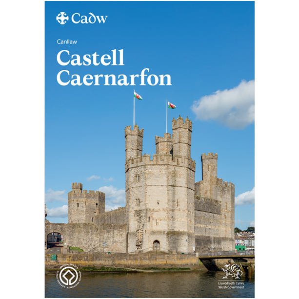 Caernarfon Castle Guidebook — World Heritage Site (Welsh)