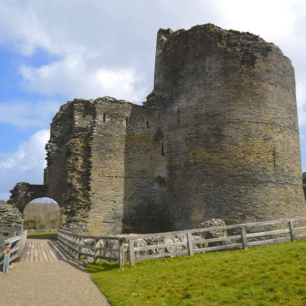 Welsh language Cilgerran Castle Pamphlet Guide